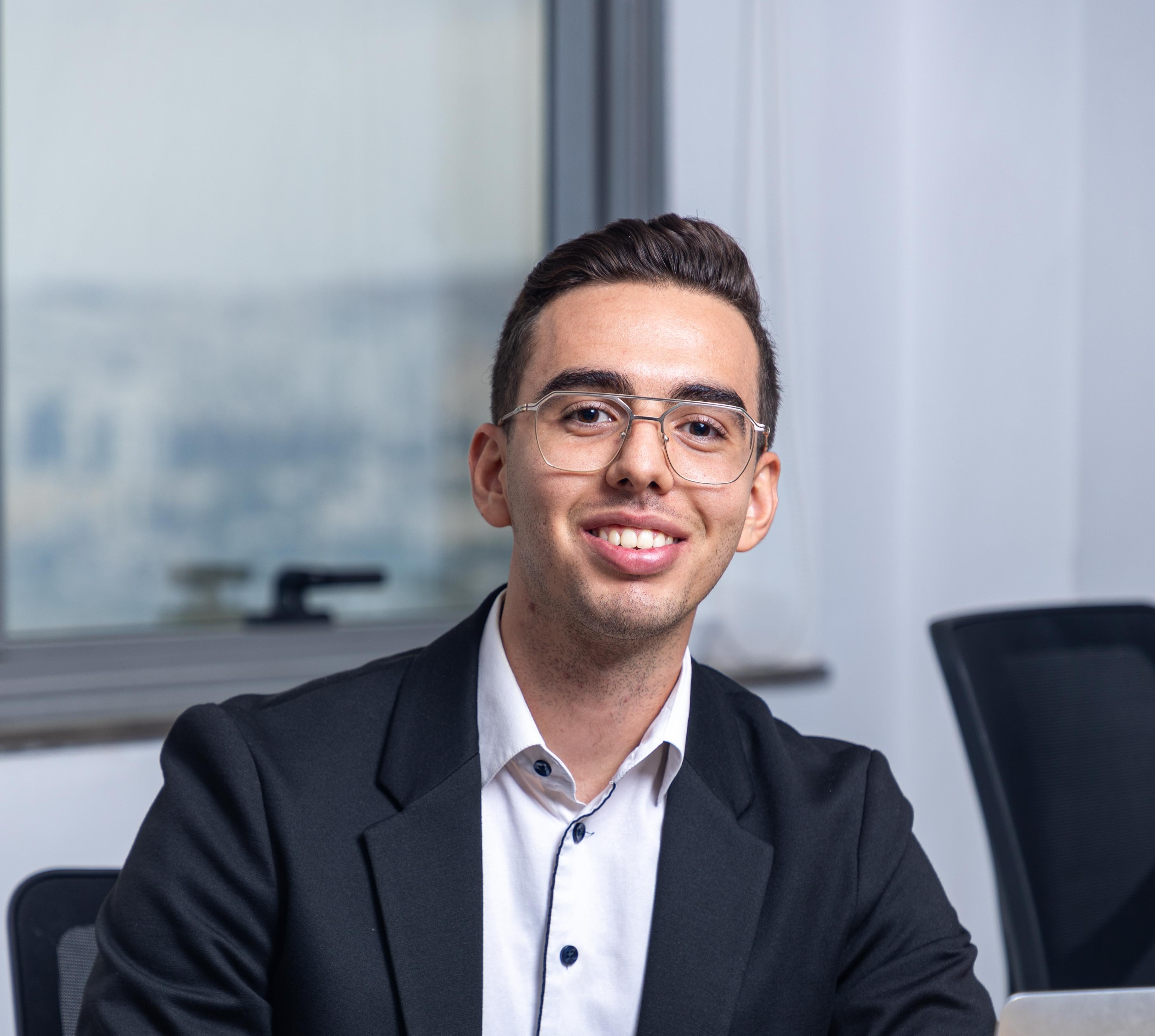 Hsan Ellouze - Professional Photo